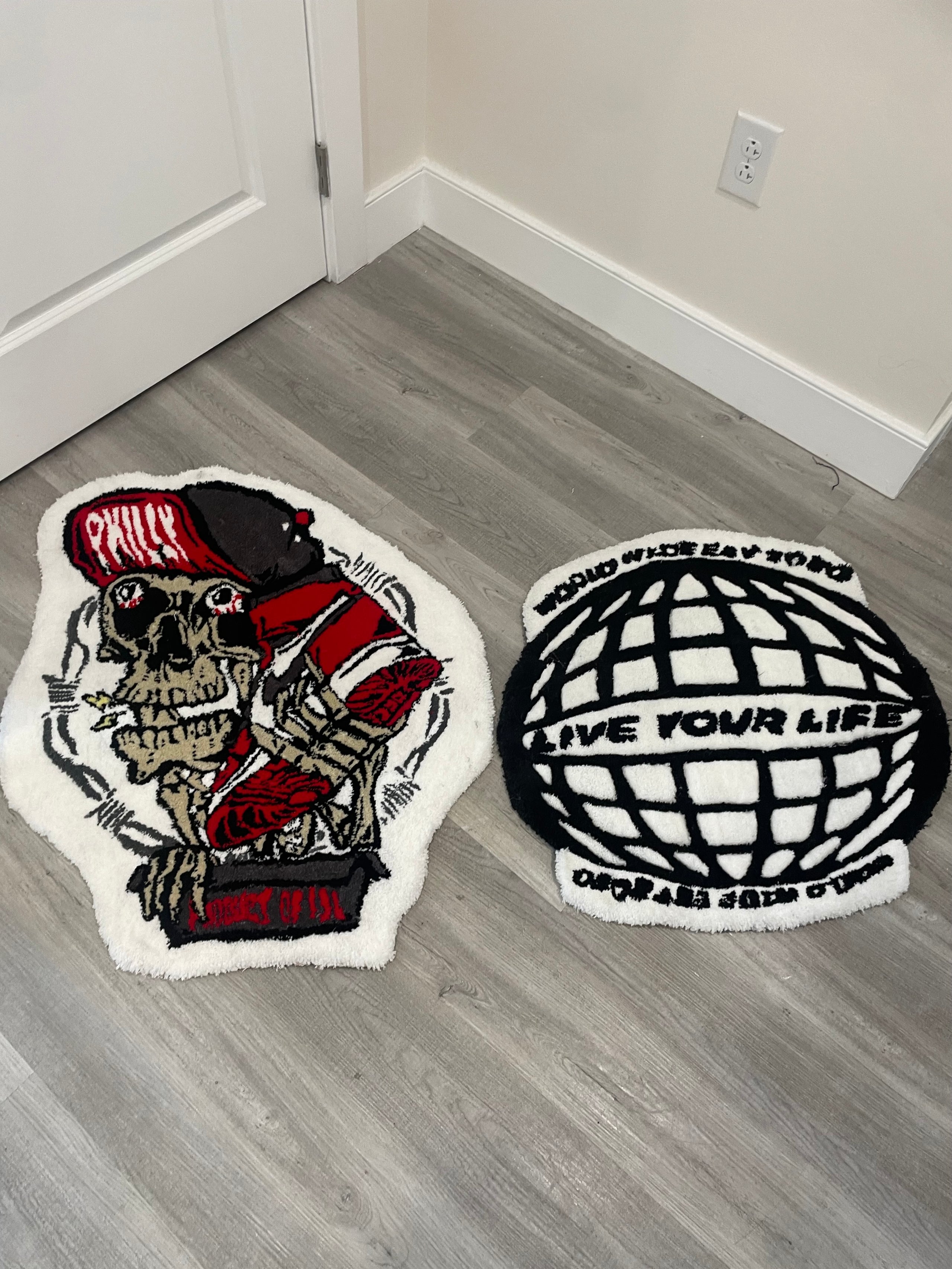 RUGS