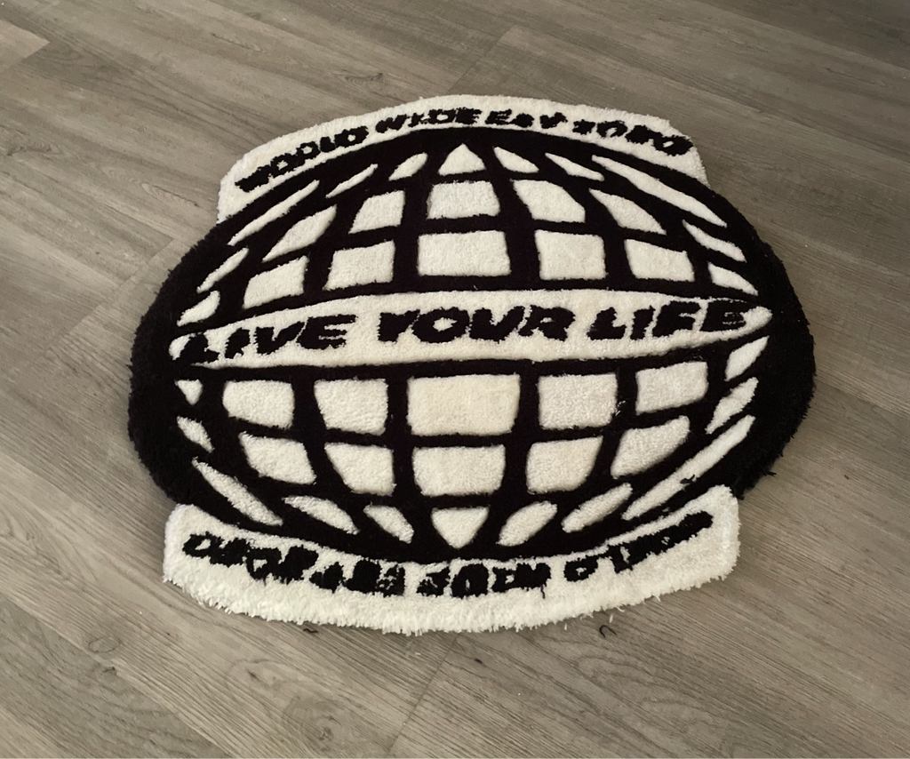 RUGS